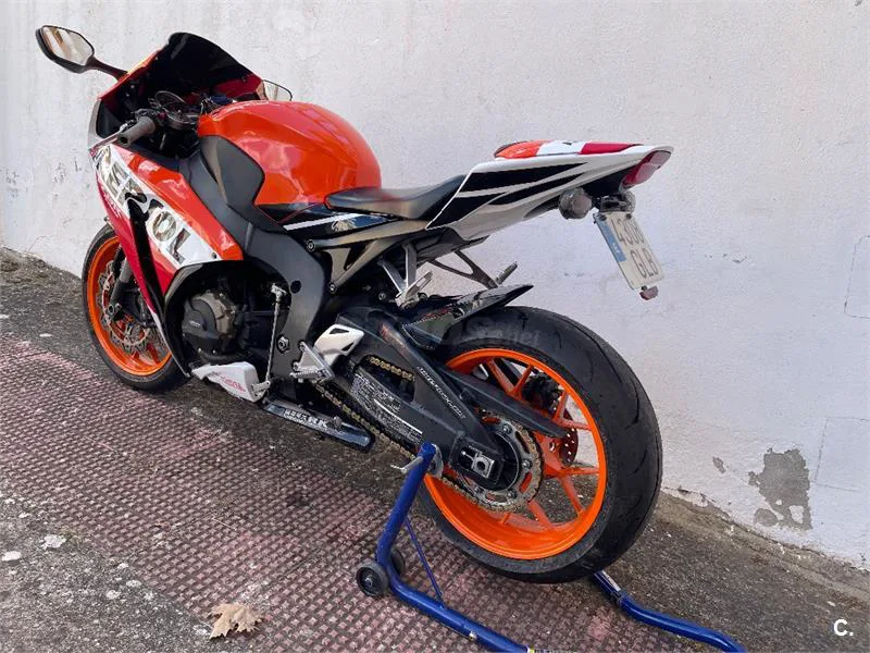 Honda CBR 1000RR Fireblade – Vista 6