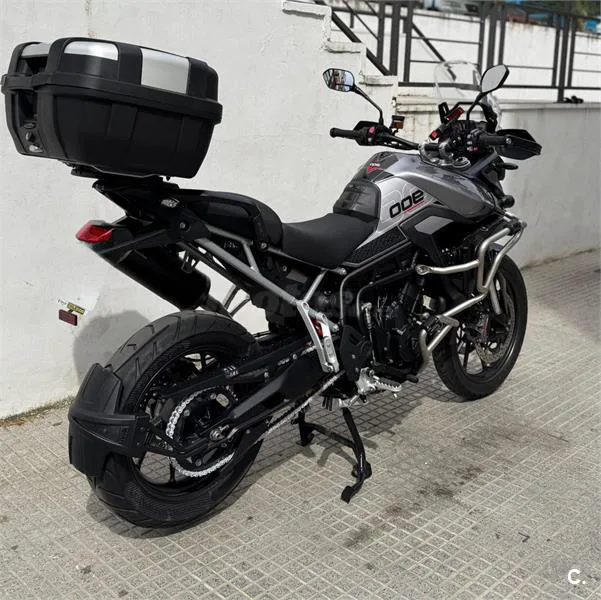 Triumph Tiger 900 – Vista 2