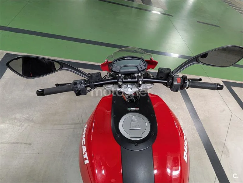 Ducati Monster 796 – Vista 11