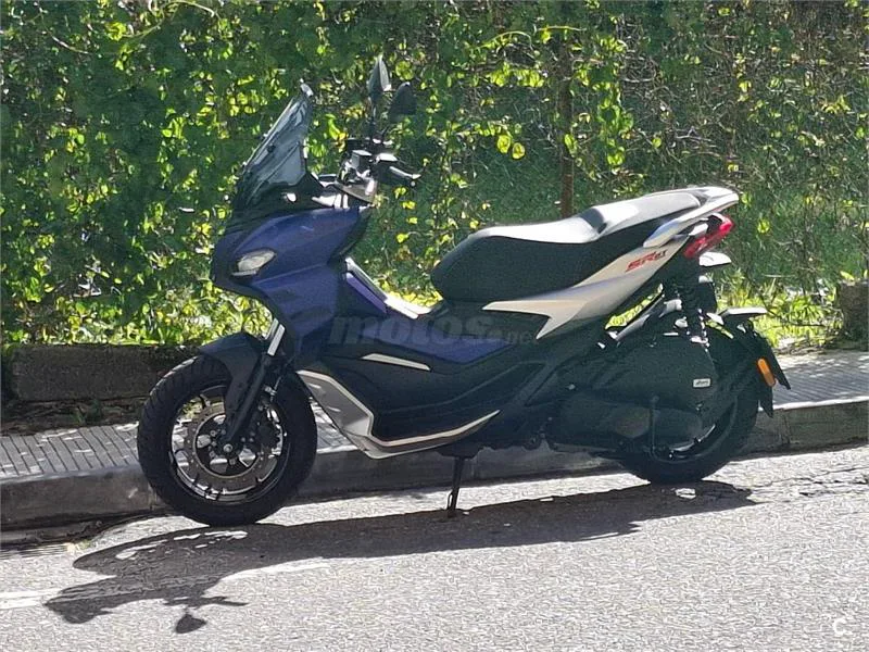 Aprilia SR GT 125 2500 € 2022 Pontevedra - 1