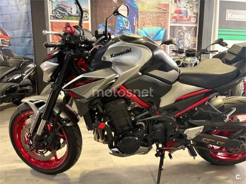 Kawasaki Z900 – Vista 3