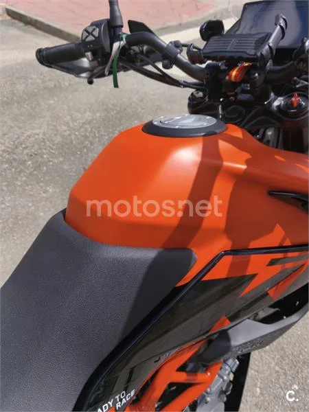 KTM 390 – Vista 10