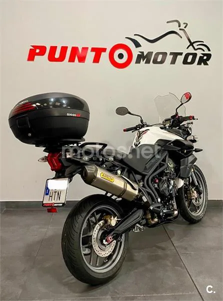 Triumph Tiger 800 – Vista 7