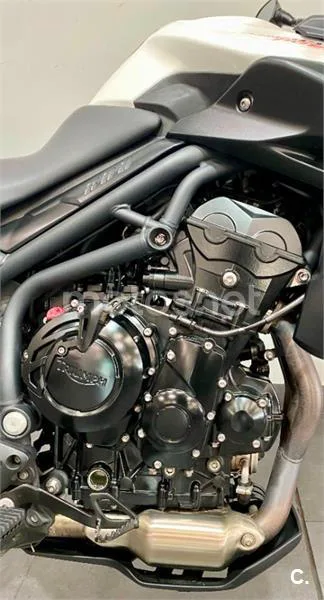 Triumph Tiger 800 – Vista 9