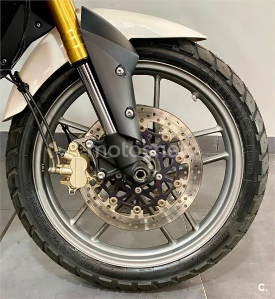 Triumph Tiger 800 – Vista 10