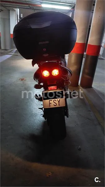 Suzuki GSR 600 – Vista 2