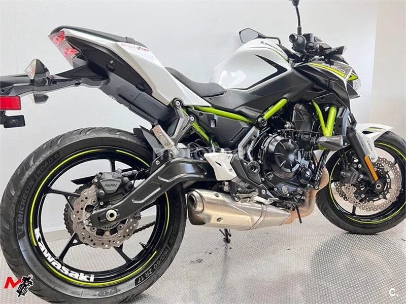 Kawasaki Z650 – Vista 5
