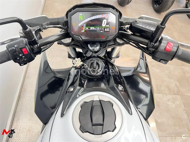 Kawasaki Z650 – Vista 8