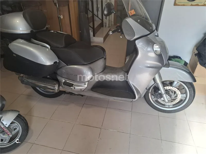 Aprilia Scarabeo 500 – Vista 3