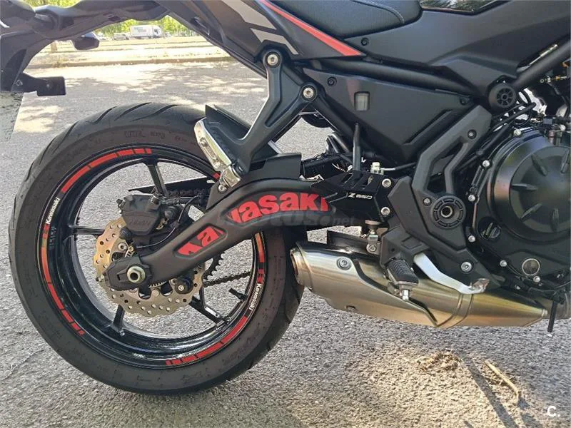 Kawasaki Z650 – Vista 4