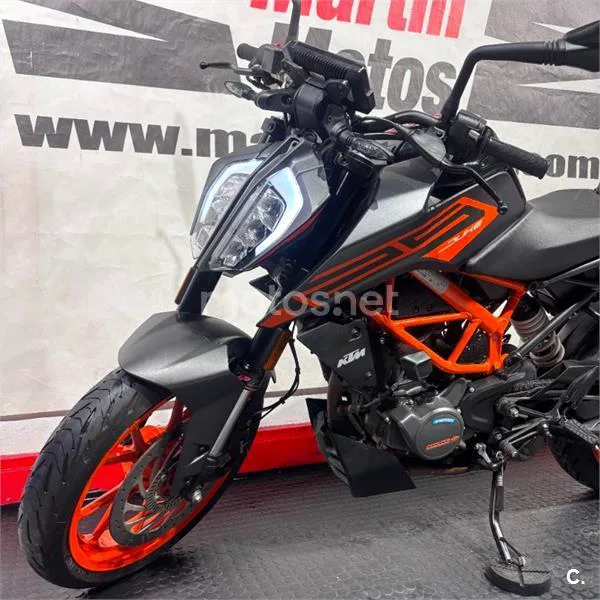 KTM 125 – Vista 8