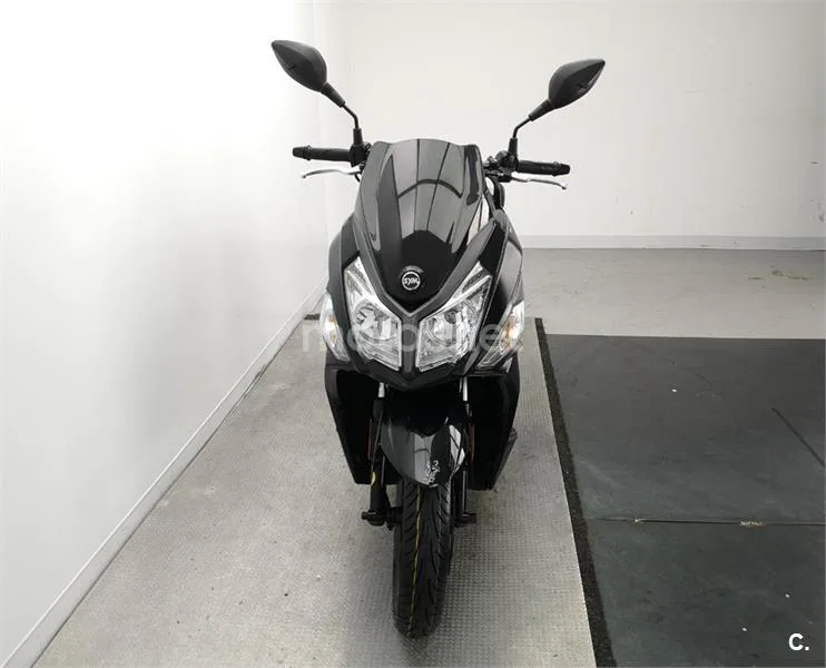 SYM Jet 14 – Vista 16