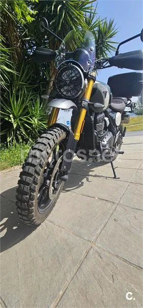 Triumph Scrambler 400 X – Vista 5