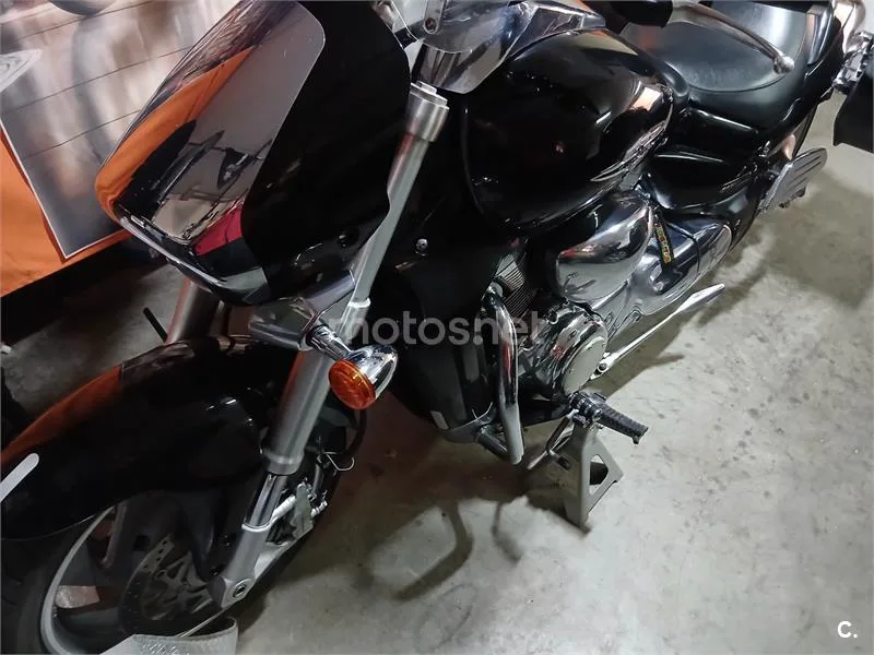 Suzuki Intruder M1800R – Vista 3