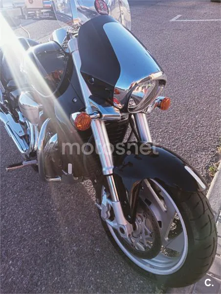 Suzuki Intruder M1800R – Vista 7