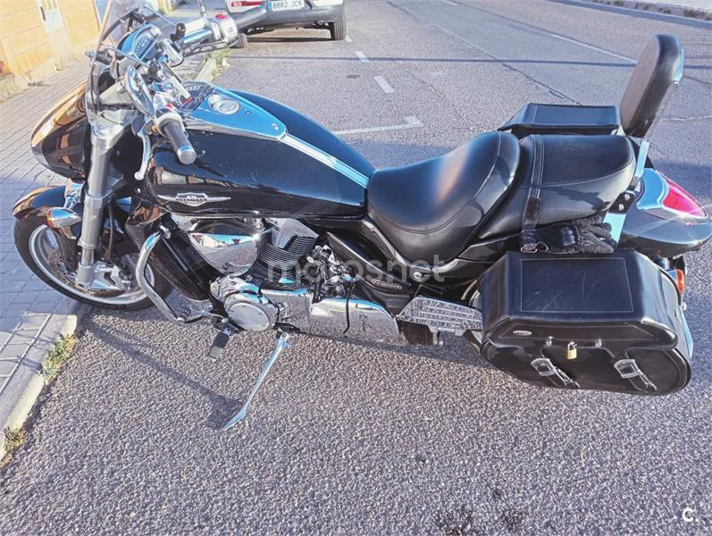 Suzuki Intruder M1800R – Vista 9
