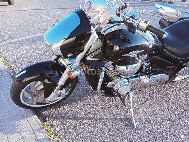 Suzuki Intruder M1800R – Vista 10
