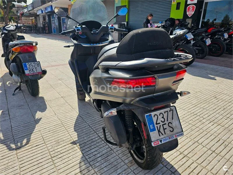Piaggio MP3 300 LT – Vista 9