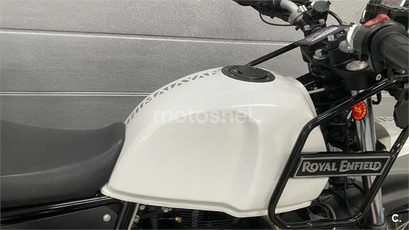 Royal Enfield Himalayan 410 – Vista 14
