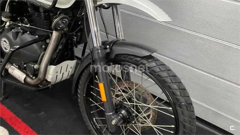 Royal Enfield Himalayan 410 – Vista 16