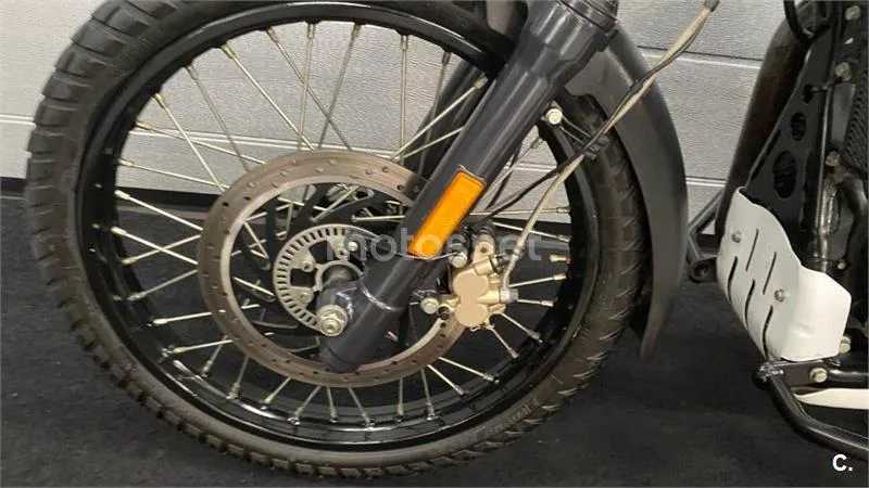 Royal Enfield Himalayan 410 – Vista 5