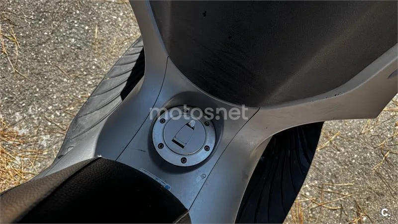 Piaggio Beverly 350 Sport Touring – Vista 4