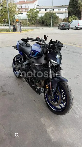 Yamaha MT-09 – Vista 2
