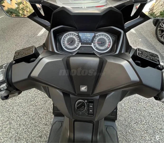 Honda Forza 125 – Vista 3