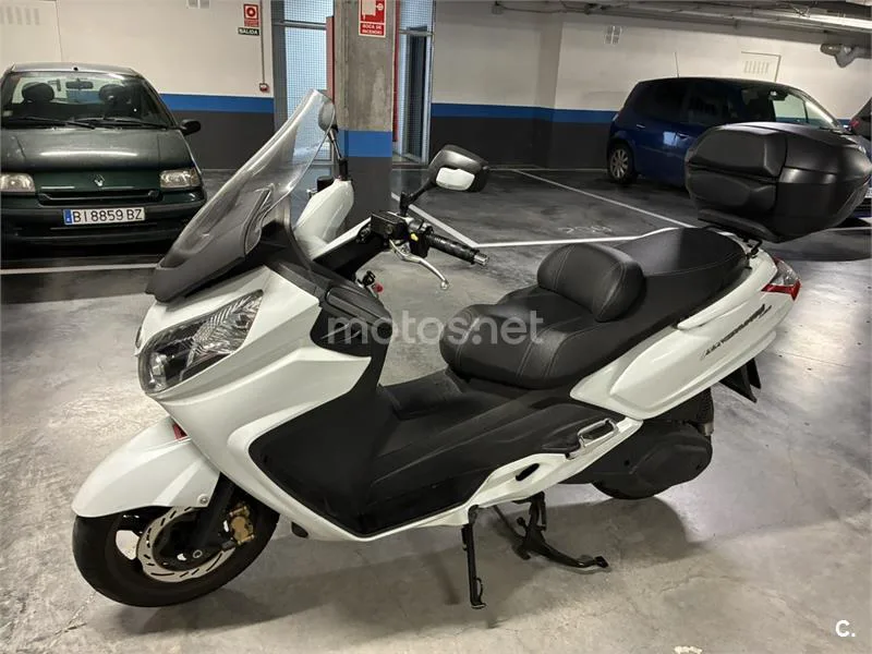 SYM Maxsym 400 – Vista 4