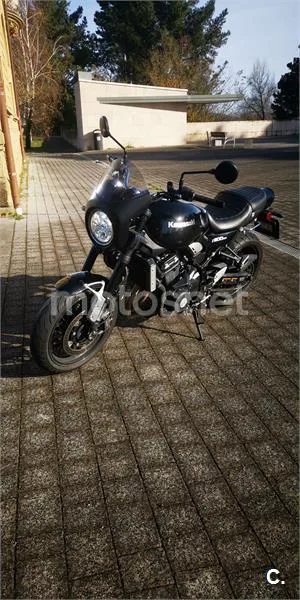 Kawasaki Z900RS – Vista 3