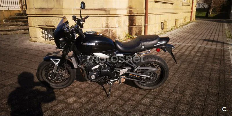 Kawasaki Z900RS – Vista 4