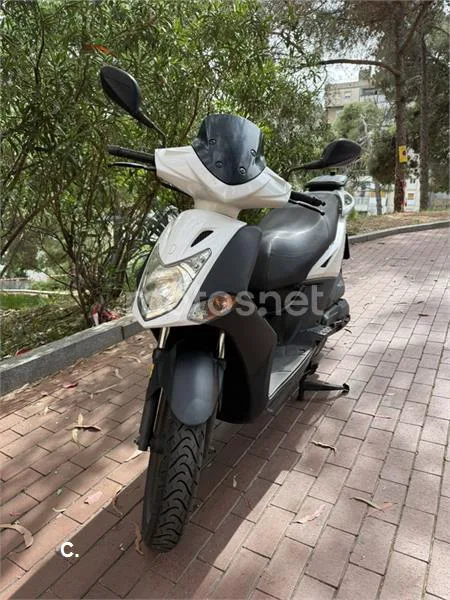 Kymco Agility City 125 – Vista 3