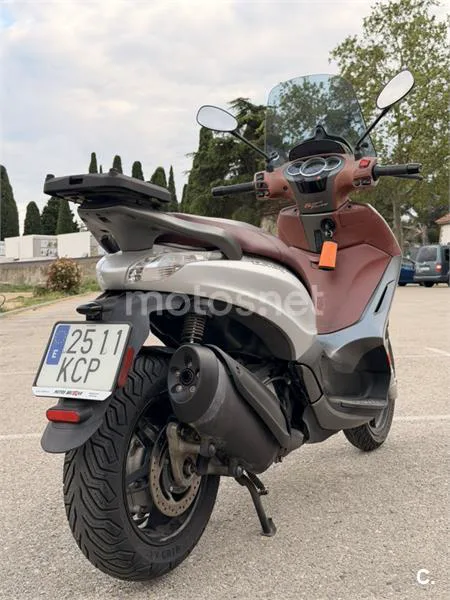 Piaggio Beverly 350 Sport Touring – Vista 4