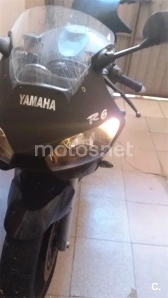 Yamaha R6 – Vista 3