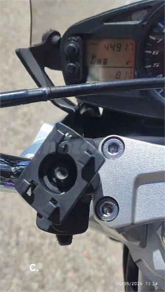Suzuki GSR 600 – Vista 9