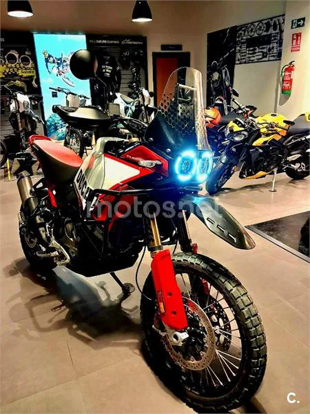 Ducati DesertX – Vista 3