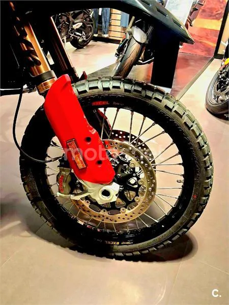 Ducati DesertX – Vista 4