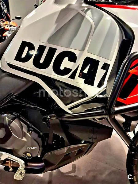 Ducati DesertX – Vista 5