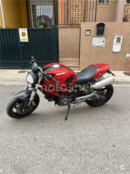 Ducati Monster 696 – Vista 6
