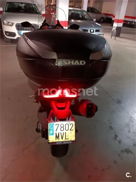 Kymco AK 550 – Vista 5