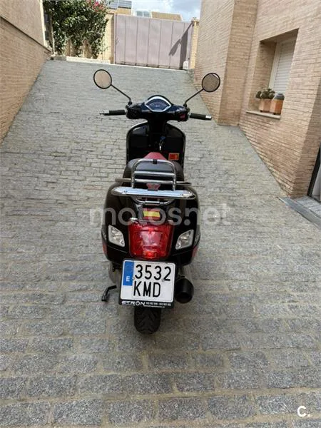 Vespa GTS Super 300 - Vista 6