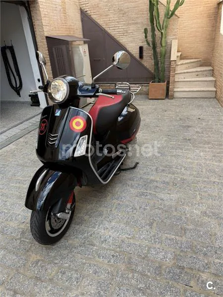 Vespa GTS Super 300 - Vista 8