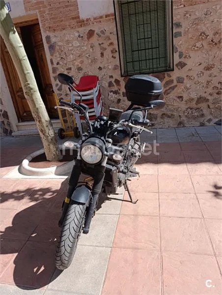 Yamaha XSR 700 – Vista 3