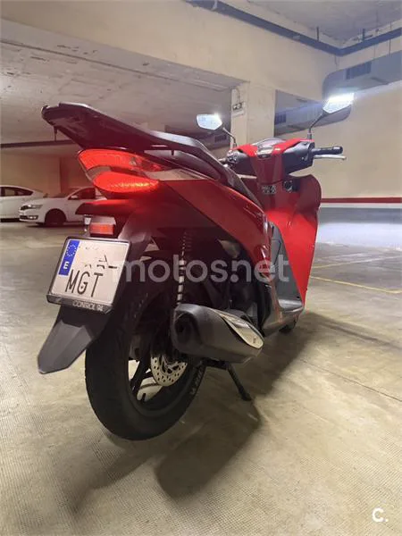 Honda SH 125i – Vista 4