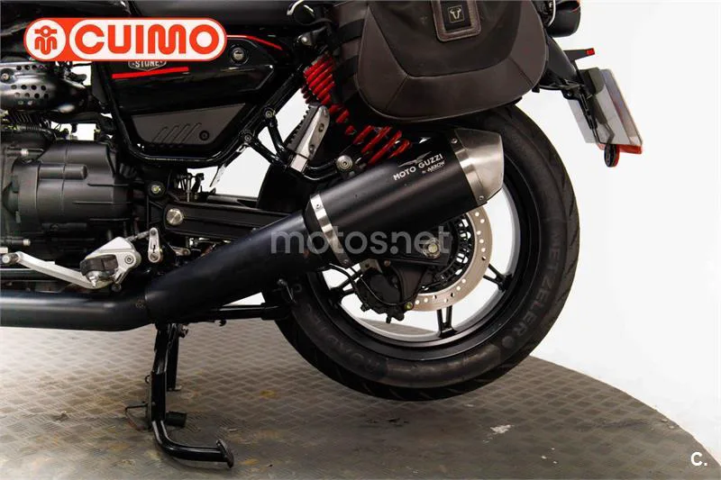 Moto Guzzi V7 – Vista 18
