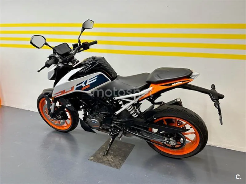 KTM 125 – Vista 3