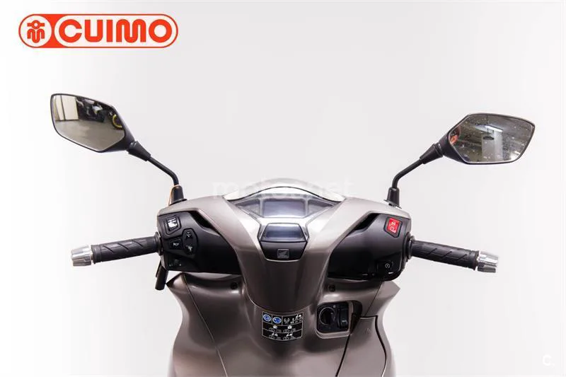Honda SH 350i – Vista 17