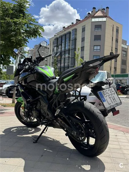 Kawasaki Versys – Vista 5