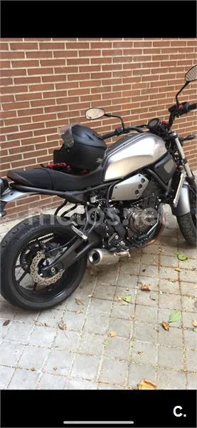 Yamaha XSR 700 – Vista 3
