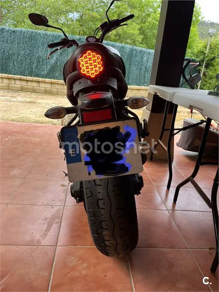 Yamaha XSR 700 – Vista 8